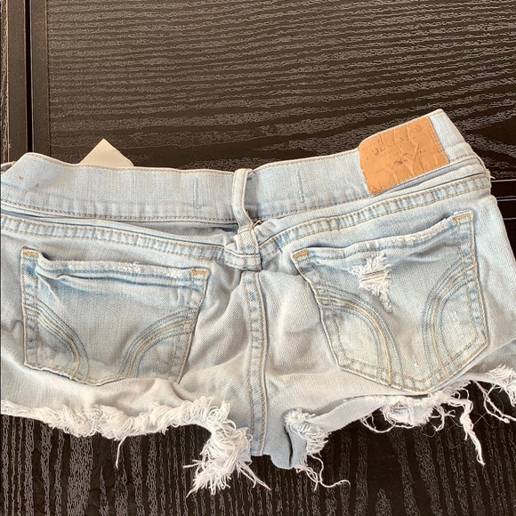 Hollister shorts - Picture 2 of 3